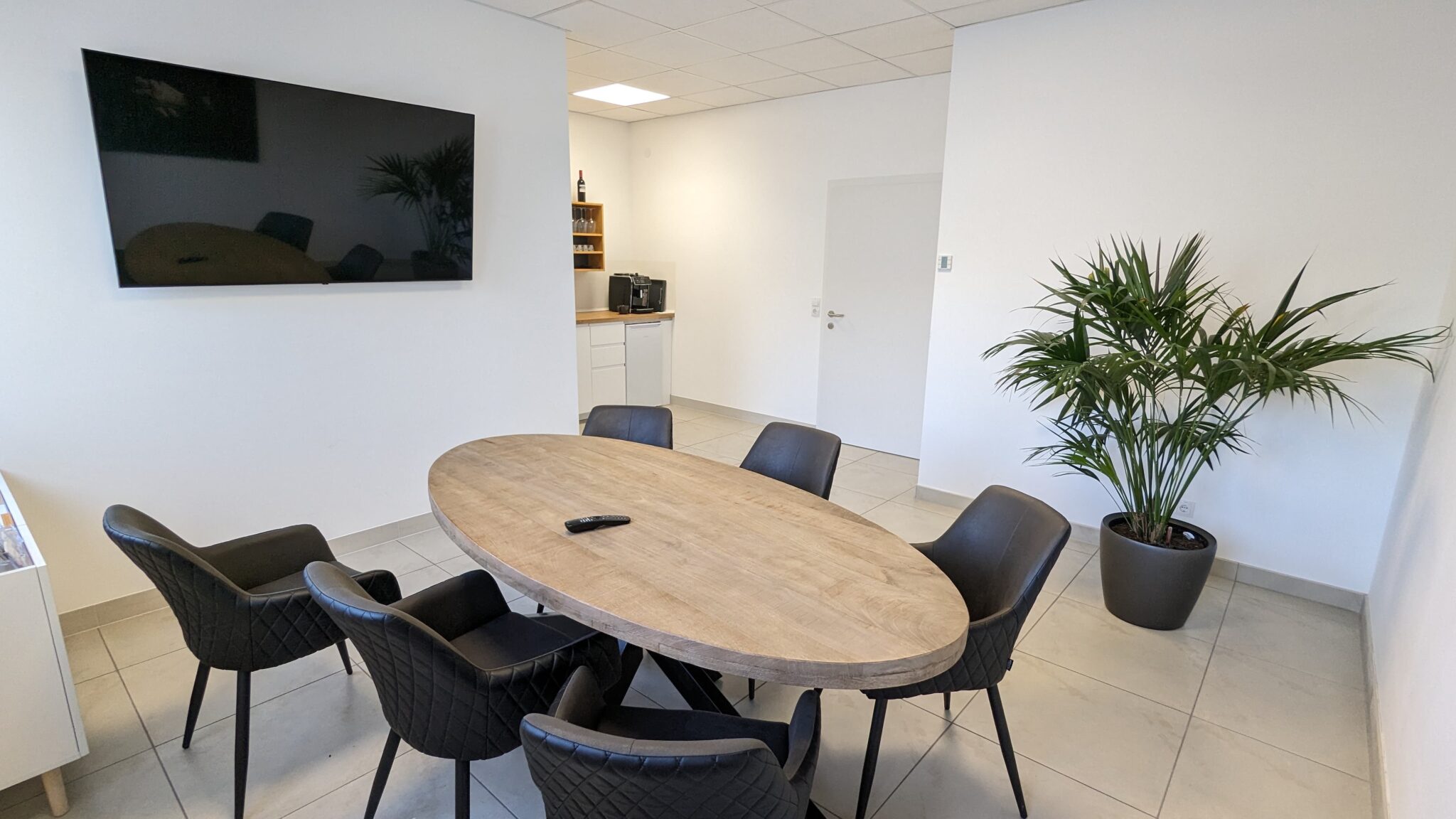 Meetingraum Unternehmensberatung HUZI Consulting Tirol
